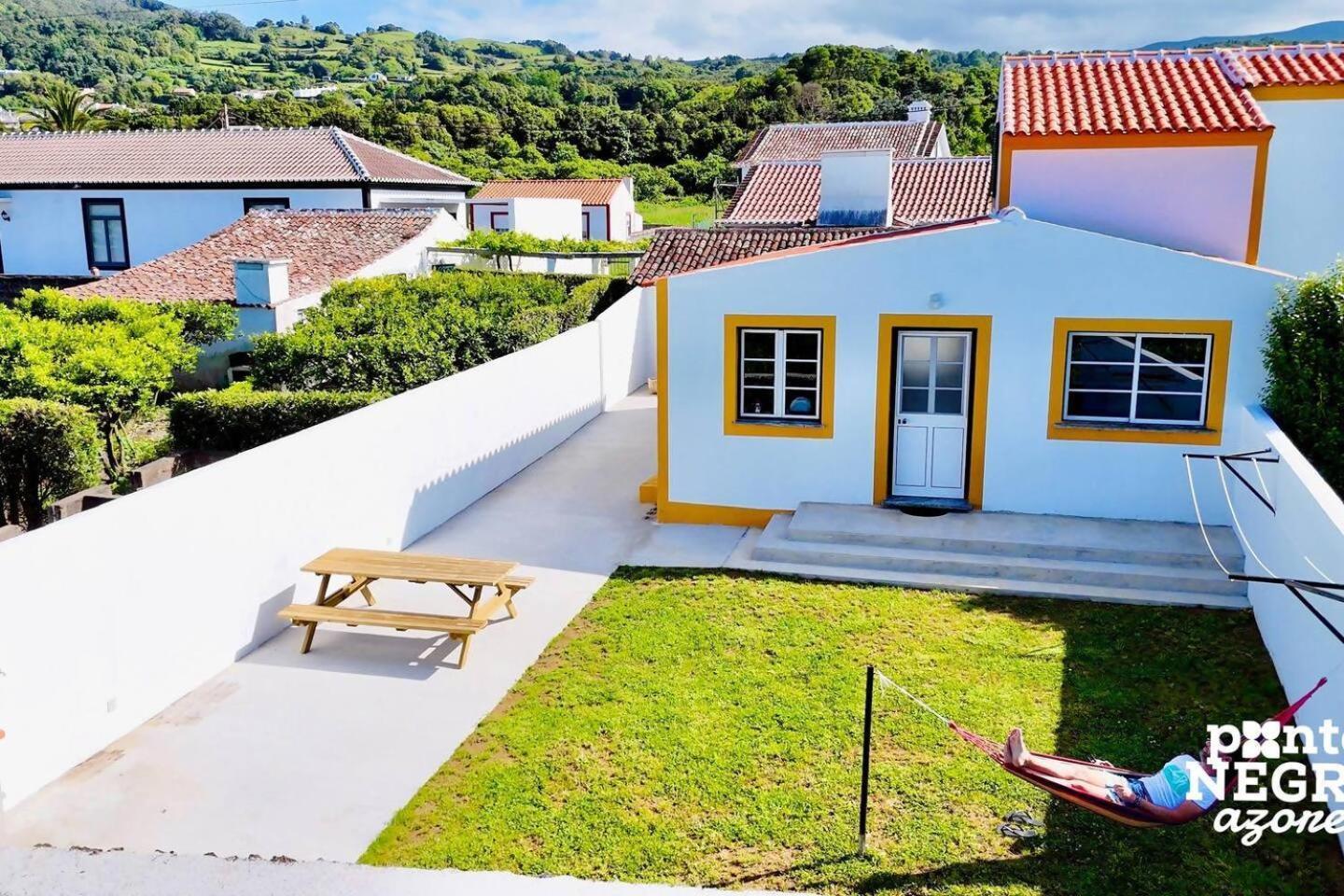 Praia da Vitória The Biscuit House By Pontanegraazores מראה חיצוני תמונה