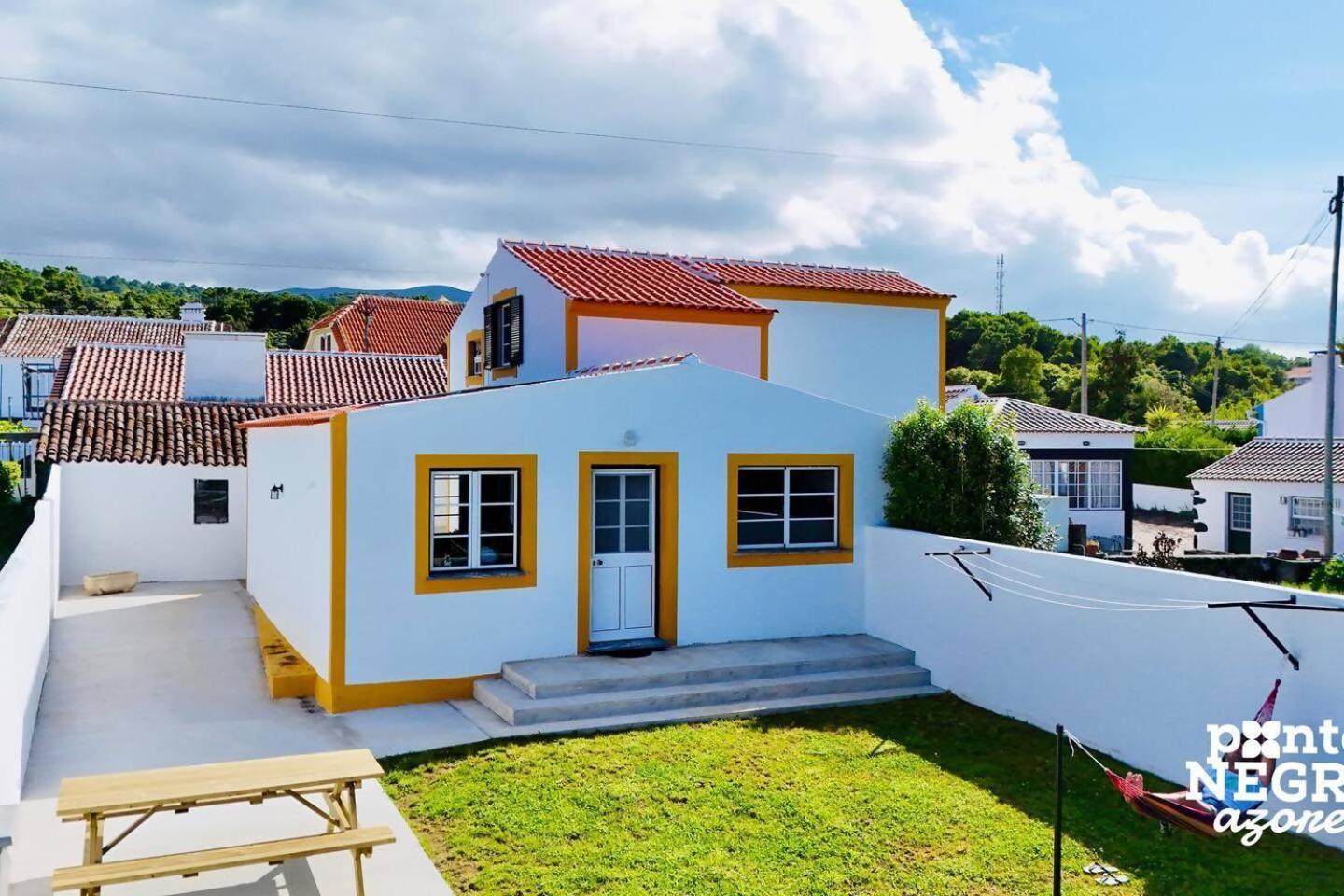 Praia da Vitória The Biscuit House By Pontanegraazores מראה חיצוני תמונה